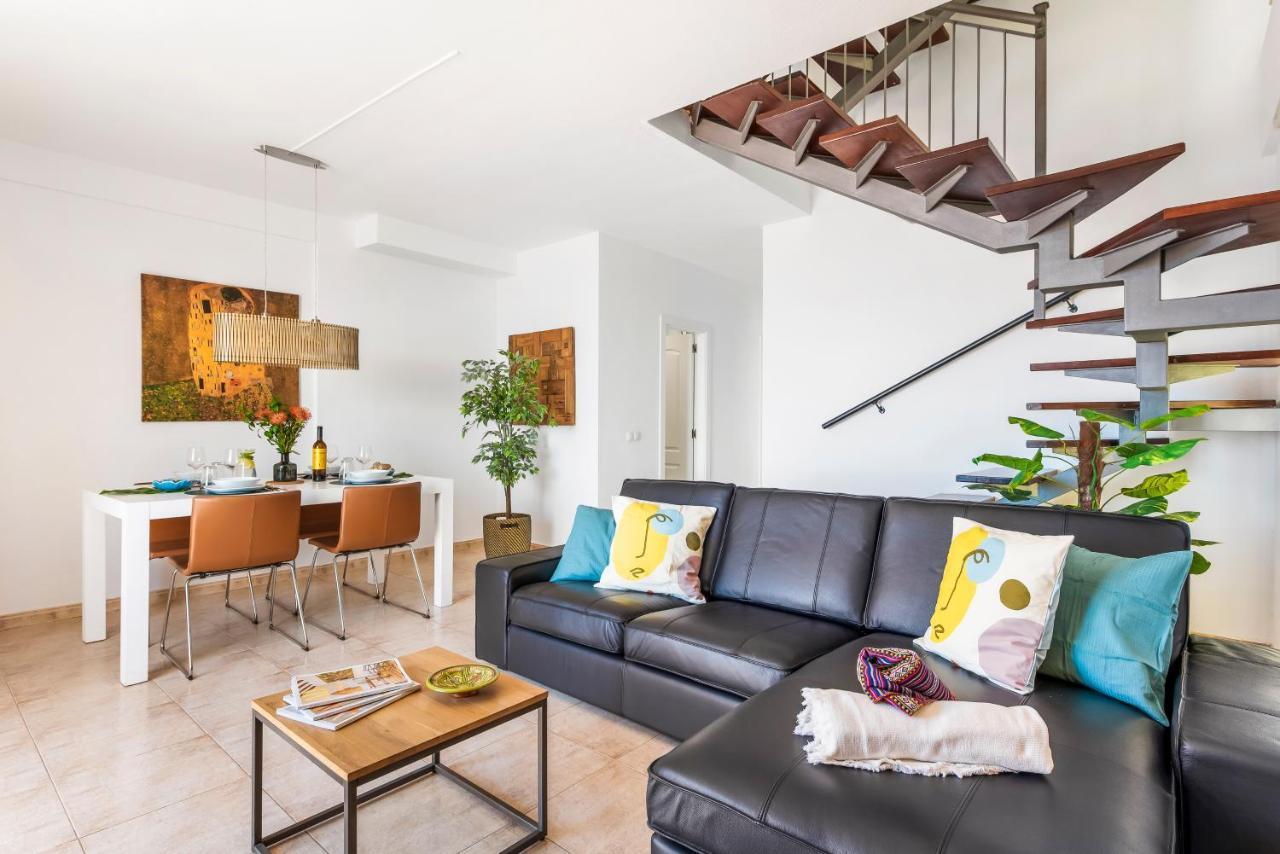 Beachfront Triplex With Swimming Pool & Parking Radazul Exterior foto